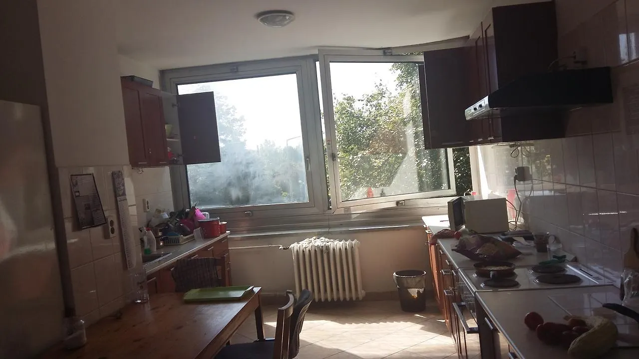 בודפשט Mke Hostel 0*,  הונגריה