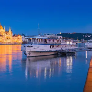 3* Bådhotel Grand Jules - Boat